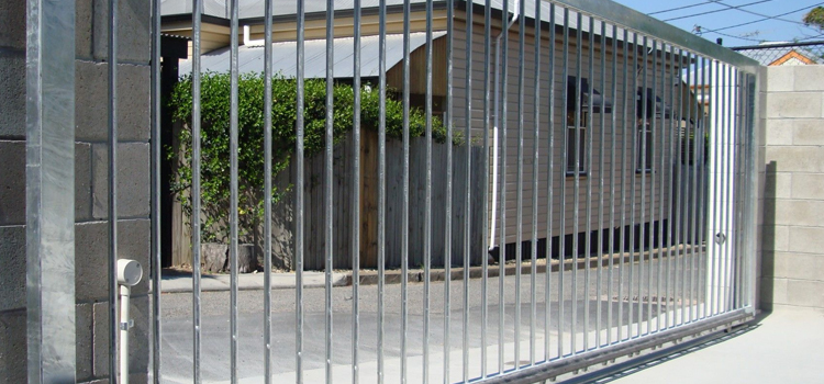 Commercial Swing Gate Repair Valley Village